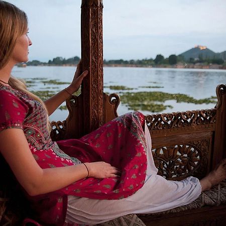 فندق Heritage Amina Group Of Houseboats Srīnagar المظهر الخارجي الصورة