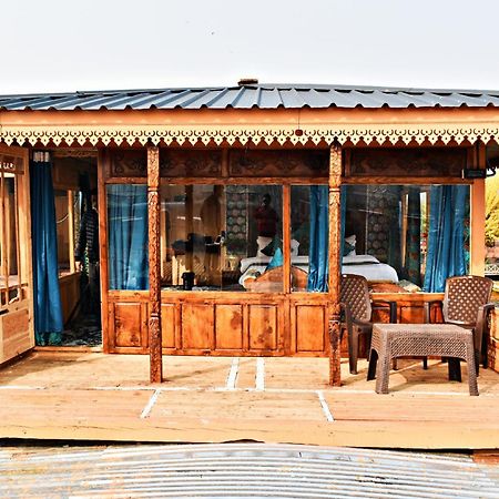 فندق Heritage Amina Group Of Houseboats Srīnagar المظهر الخارجي الصورة