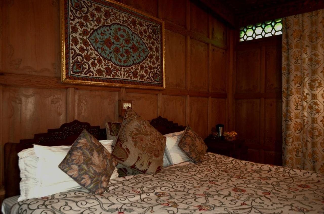 فندق Heritage Amina Group Of Houseboats Srīnagar المظهر الخارجي الصورة