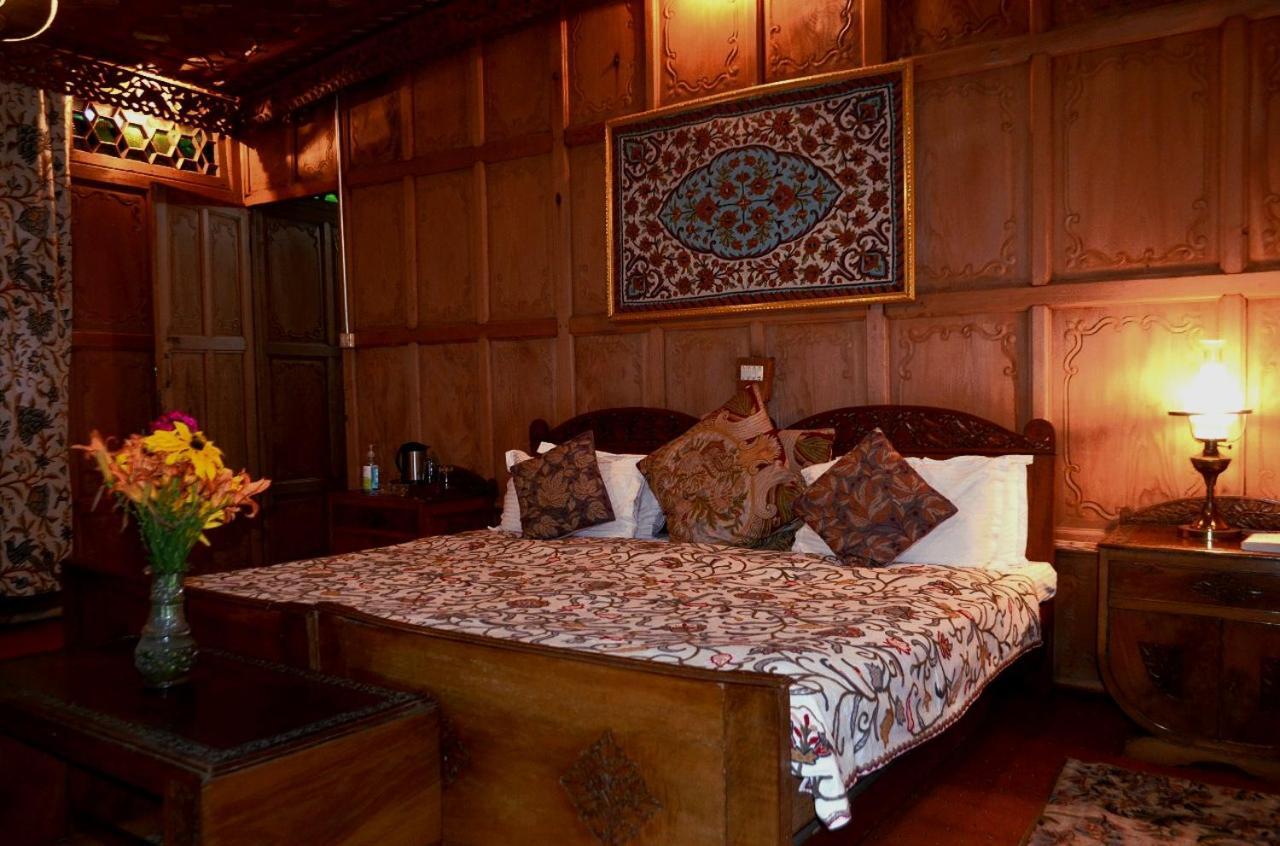 فندق Heritage Amina Group Of Houseboats Srīnagar المظهر الخارجي الصورة