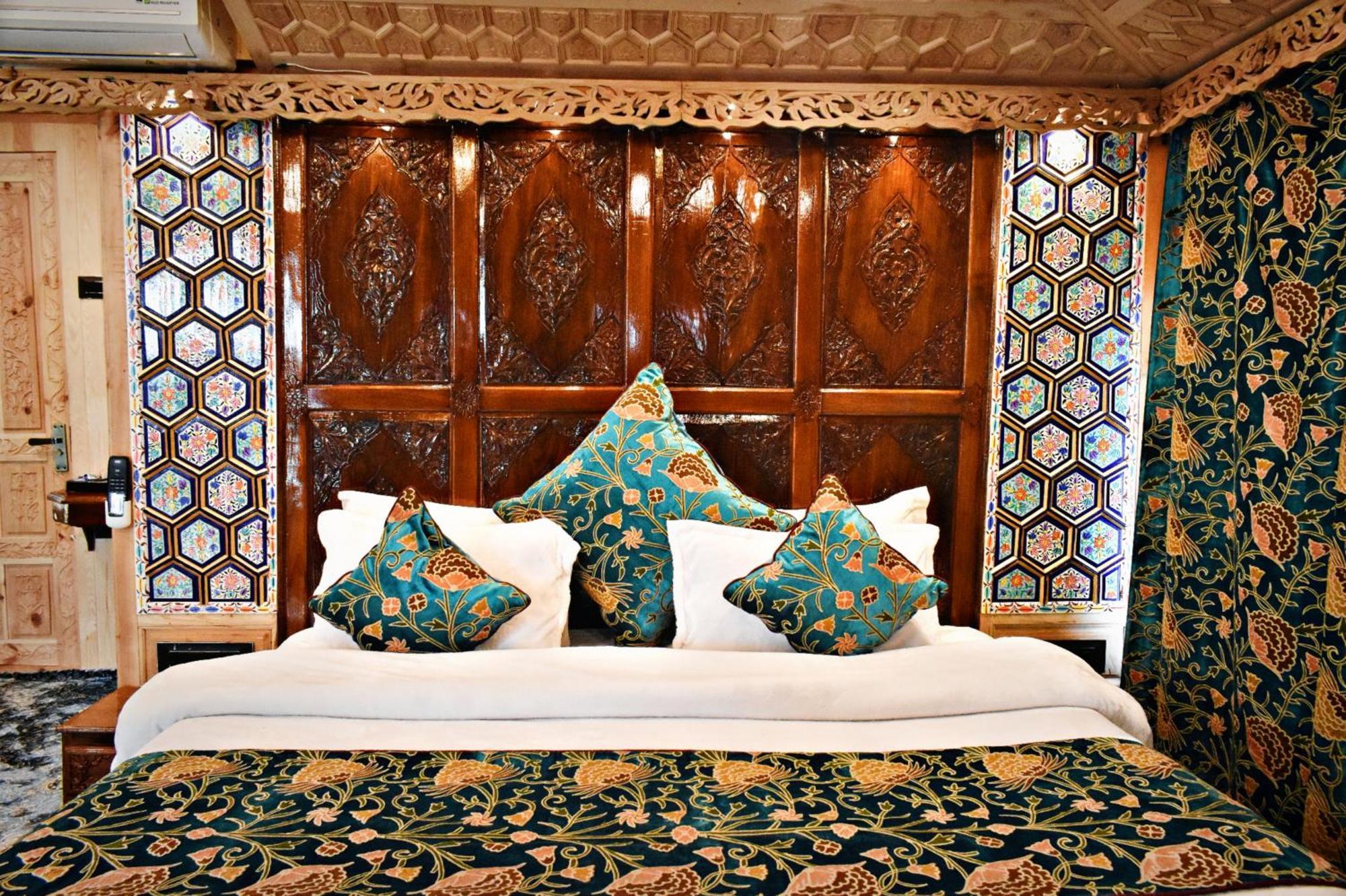 فندق Heritage Amina Group Of Houseboats Srīnagar المظهر الخارجي الصورة